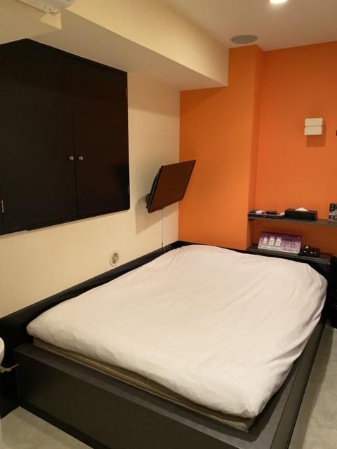 HOTEL Amethyst（アメジスト）(豊島区/ラブホテル)の写真『304号室、部屋入口から』by 黒板 潤