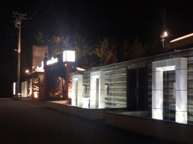 HOTEL AURA ASIAN RESORT 鶴ヶ島店(川越市/ラブホテル)の写真『夜の入り口』by 冷やっこ