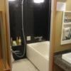 ホテル ZERO Ⅱ’(渋谷区/ラブホテル)の写真『215号室の浴室。狭いけれど清潔感がある。』by angler