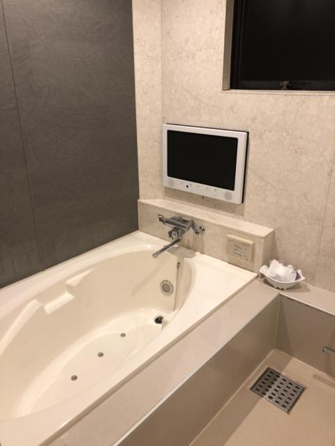 フルフル(立川市/ラブホテル)の写真『210号室の浴室』by スラリン