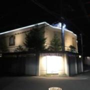 ホテルCream（クリーム）(甲府市/ラブホテル)の写真『夜の外観』by まさおJリーグカレーよ