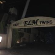 HOTEL ELM TWINS(笛吹市/ラブホテル)の写真『夜の入口』by まさおJリーグカレーよ