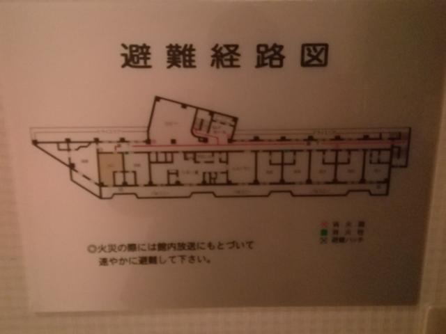 GOLF横浜(横浜市都筑区/ラブホテル)の写真『307号室利用(20,5)避難経路図です。』by キジ