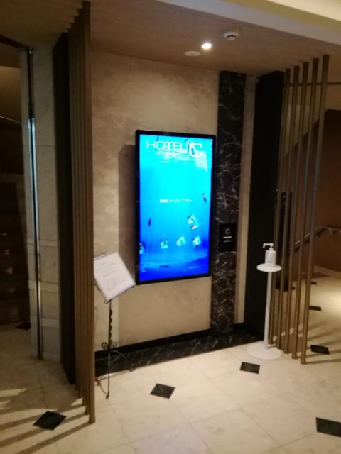 HOTEL C. KOHOKU(横浜市都筑区/ラブホテル)の写真『108号室利用(20,4)部屋は巨大タブレットで選びます。』by キジ