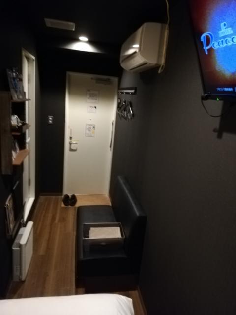 HOTEL PEACE & MINT(品川区/ラブホテル)の写真『207号室、入口付近』by イシバシ