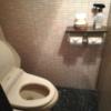 Asian P-Door(アジアンピードア)(台東区/ラブホテル)の写真『303号室　トイレです。オレのアナルを破壊するほどのウォシュレットパワーで、生理用品も具備していていうことないです。』by 愛だけでできている