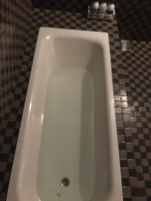 WANDOO(ワンドゥ)(相模原市/ラブホテル)の写真『502号室の浴槽』by 少佐