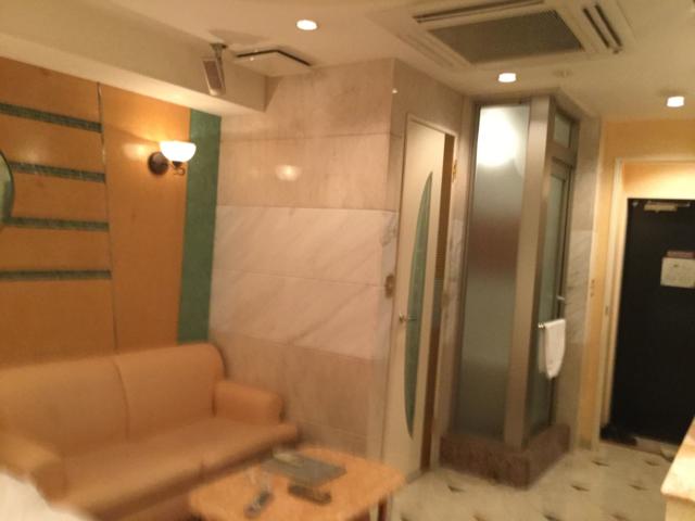XO新宿(新宿区/ラブホテル)の写真『508号室(Oタイプ)　お部屋奥から見た室内②』by ACB48
