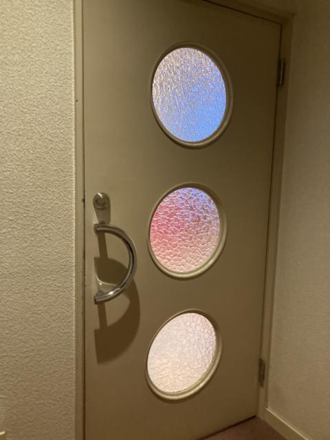 ホテル シティ22(沼津市/ラブホテル)の写真『309号室　入口扉』by まさおJリーグカレーよ