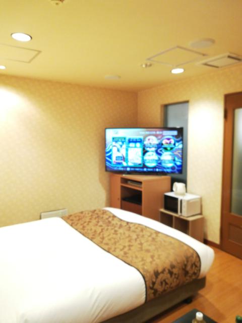 ホテル モアナ大塚(豊島区/ラブホテル)の写真『501号室　部屋内部（大型液晶TVあり）』by 愛だけでできている