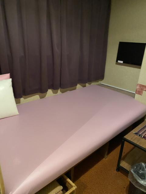 レンタルルーム アップル(港区/ラブホテル)の写真『7号室（ベッド）』by こねほ
