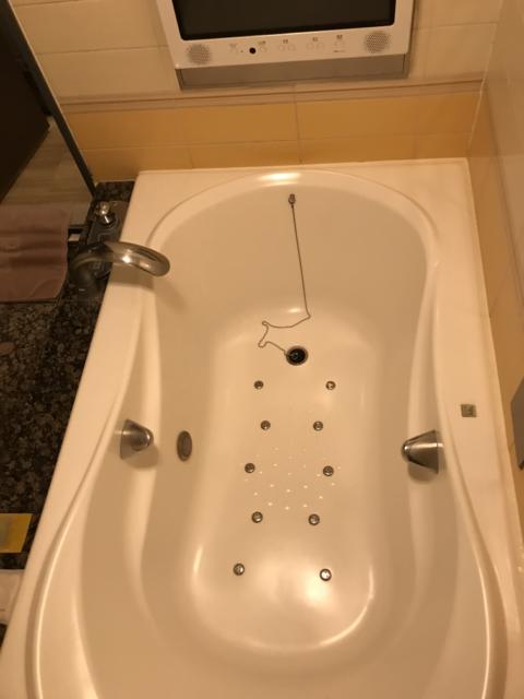 新宿ジャルディーノ(新宿区/ラブホテル)の写真『402号室の浴槽』by 少佐