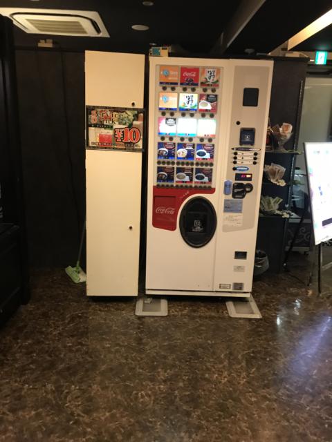 新宿ジャルディーノ(新宿区/ラブホテル)の写真『1階のエレベーター正面』by 少佐