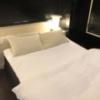 ホテル LaLaフルール(大阪市/ラブホテル)の写真『303号室 ベッド』by 風のヒューイ