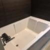 ホテル LaLaフルール(大阪市/ラブホテル)の写真『303号室 浴槽』by 風のヒューイ
