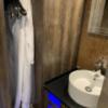 HOTEL schall（シャール）(台東区/ラブホテル)の写真『405号室　洗面台・クローゼット』by 鶯谷人