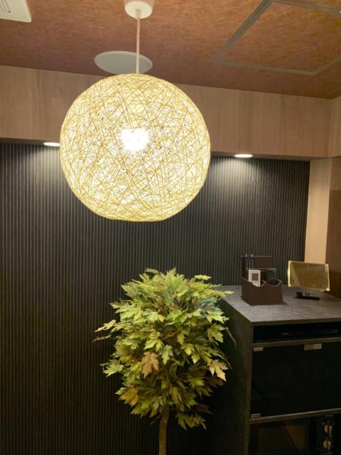 HOTEL ENJU 別邸万華(台東区/ラブホテル)の写真『301号室　客室（照明）』by 鶯谷人