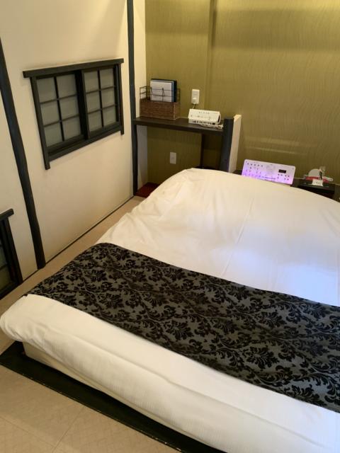 サンモリッツテラ(台東区/ラブホテル)の写真『231号室　（ベッド）』by 鶯谷人