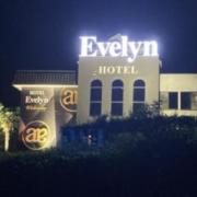 Evelyn（エヴリン）(笠間市/ラブホテル)の写真『夜の外観』by まさおJリーグカレーよ