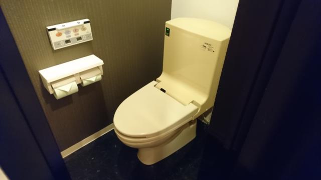 H-SEVEN 西川口(川口市/ラブホテル)の写真『403号室、トイレ』by どらねこどらどら