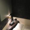 HOTEL HERME（エルメ）(渋谷区/ラブホテル)の写真『307号室　ベッドサイド』by ちげ