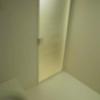 ホテル アトランタ(豊島区/ラブホテル)の写真『504号室（浴室奥から）』by 格付屋