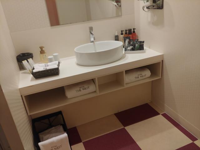 HOTEL ザ・ウエスト(八王子市/ラブホテル)の写真『201号室、洗面所』by すぬすぬ（運営スタッフ）