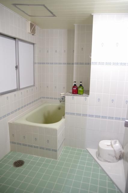 末広ホテル(新宿区/ラブホテル)の写真『503号室　浴室』by マーケンワン