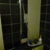 プルミエ(豊島区/ラブホテル)の写真『605号室（シャワー部分スライド固定式、ヘッドは横向き）』by 格付屋