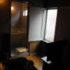 サンレモ(新宿区/ラブホテル)の写真『305号室　お風呂　狭くて「密」状態です』by 華房