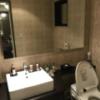 HOTEL VARKIN（ヴァーキン）(豊島区/ラブホテル)の写真『304号室 洗面台とトイレ　背後にバスルーム』by L&amp;L