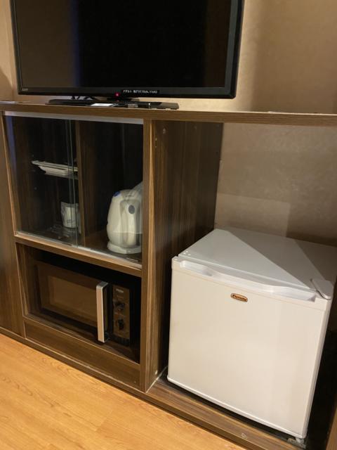 HOTEL GRANDE(川口市/ラブホテル)の写真『505号室（冷蔵庫、テレビ、レンジ)』by こねほ