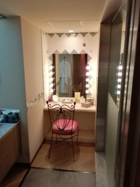 レステイ ティナグレイス(秦野市/ラブホテル)の写真『306号室利用(20,7)。洗面所とお風呂の間にパウダーコーナーがあります。』by キジ