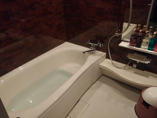HOTEL ザ・ウエスト(八王子市/ラブホテル)の写真『205号室(特別室)バスルーム』by すぬすぬ（運営スタッフ）