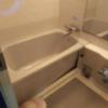 ホテル ムーンパティオ(豊島区/ラブホテル)の写真『1250号室　浴室　残念なことに昔の銭湯のように押してお湯が出るタイプ』by もぐたんっ