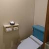 ホテル モアナ大塚(豊島区/ラブホテル)の写真『504号室 トイレ。古さが感じられる。』by なめろう