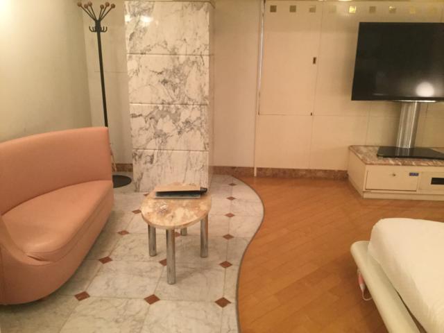 HOTEL CEAN新宿（セアン）(新宿区/ラブホテル)の写真『303号室　お部屋入口から見た室内』by ACB48