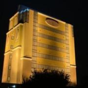 南国ホテル(幸田町/ラブホテル)の写真『夜の外観』by まさおJリーグカレーよ