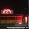 HOTEL MOT（モオ）(福井市/ラブホテル)の写真『夜の外観』by まさおJリーグカレーよ