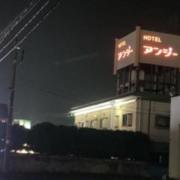 ホテル アンジー(福井市/ラブホテル)の写真『夜の外観』by まさおJリーグカレーよ