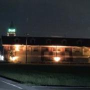 ホテル DUE（デュエ）大垣店(大垣市/ラブホテル)の写真『夜の外観』by まさおJリーグカレーよ