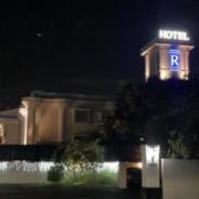 ロイヤルガーデンホテル(名古屋市千種区/ラブホテル)の写真『夜の外観』by まさおJリーグカレーよ