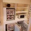レステイ ティナグレイス(秦野市/ラブホテル)の写真『504号室利用(20,8)冷蔵庫や電子レンジなど。』by キジ