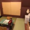 ホテルたかしま(荒川区/ラブホテル)の写真『403号室、部屋の中、左側に引き戸がありその奥に畳の上にベッドがあります。』by 東京マサジロウ