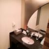 湘南ベイホテル(茅ヶ崎市/ラブホテル)の写真『310号室利用(20,8)洗面所です。すりガラスの向こうは、ベッドルーム』by キジ