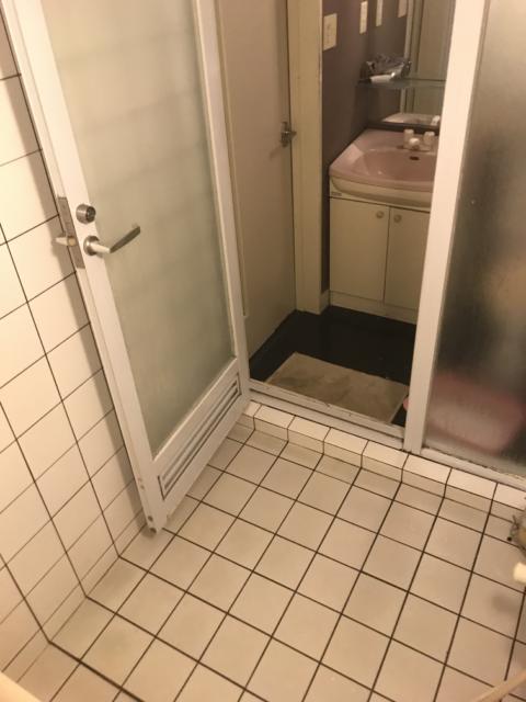 HOTEL LUPINUS（ルピナス）(大和市/ラブホテル)の写真『402号室の浴室③』by 少佐