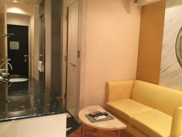 XO新宿(新宿区/ラブホテル)の写真『503号室　お部屋奥から見た室内②』by ACB48