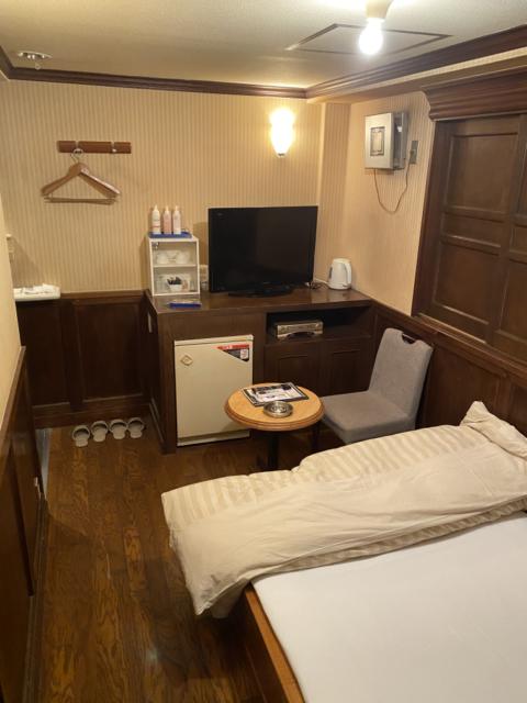 サザンクロス(新宿区/ラブホテル)の写真『401号室(右奥から手前)』by こねほ