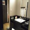 The calm hotel tokyo GOTANDA(品川区/ラブホテル)の写真『201号室　エントランスから室内　ベッドルームが見えないのが良い』by もぐたんっ