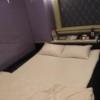 ホテルスマイル(豊島区/ラブホテル)の写真『302号室 バスルームを出た正面にベッド』by なめろう